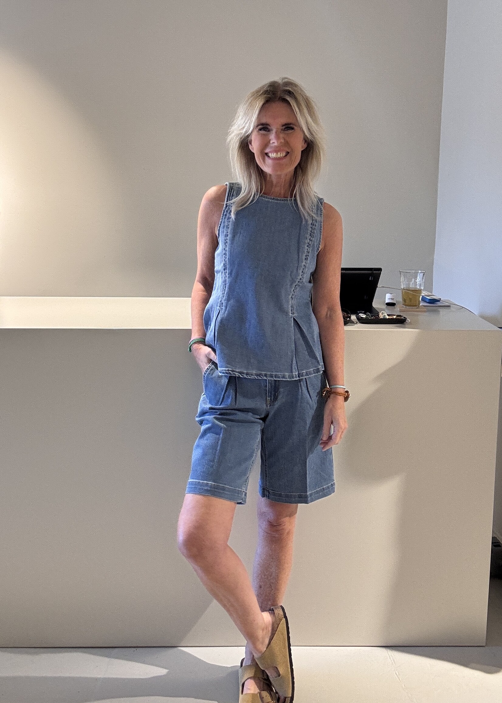 My Essential Wardrobe Short