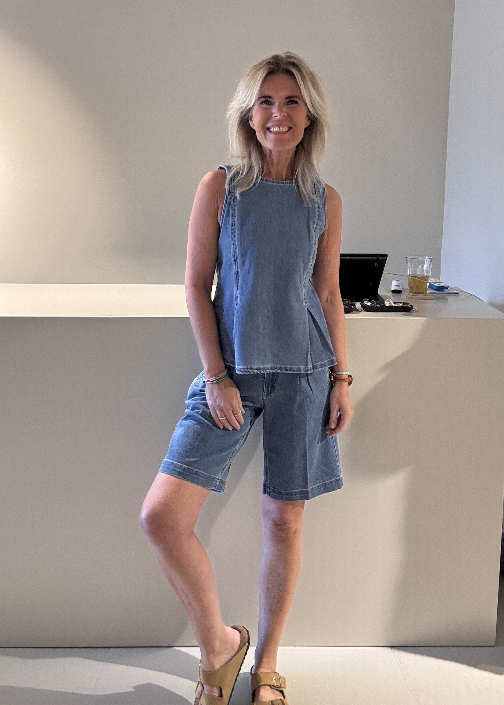 My Essential Wardrobe Short