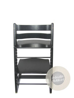 Kinderstoel zwart zichtbaar gebruikt