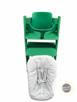 Kinderstoel  groen, licht gebruikt, compleet