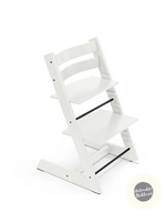 Kinderstoel wit zichtbaar gebruikt