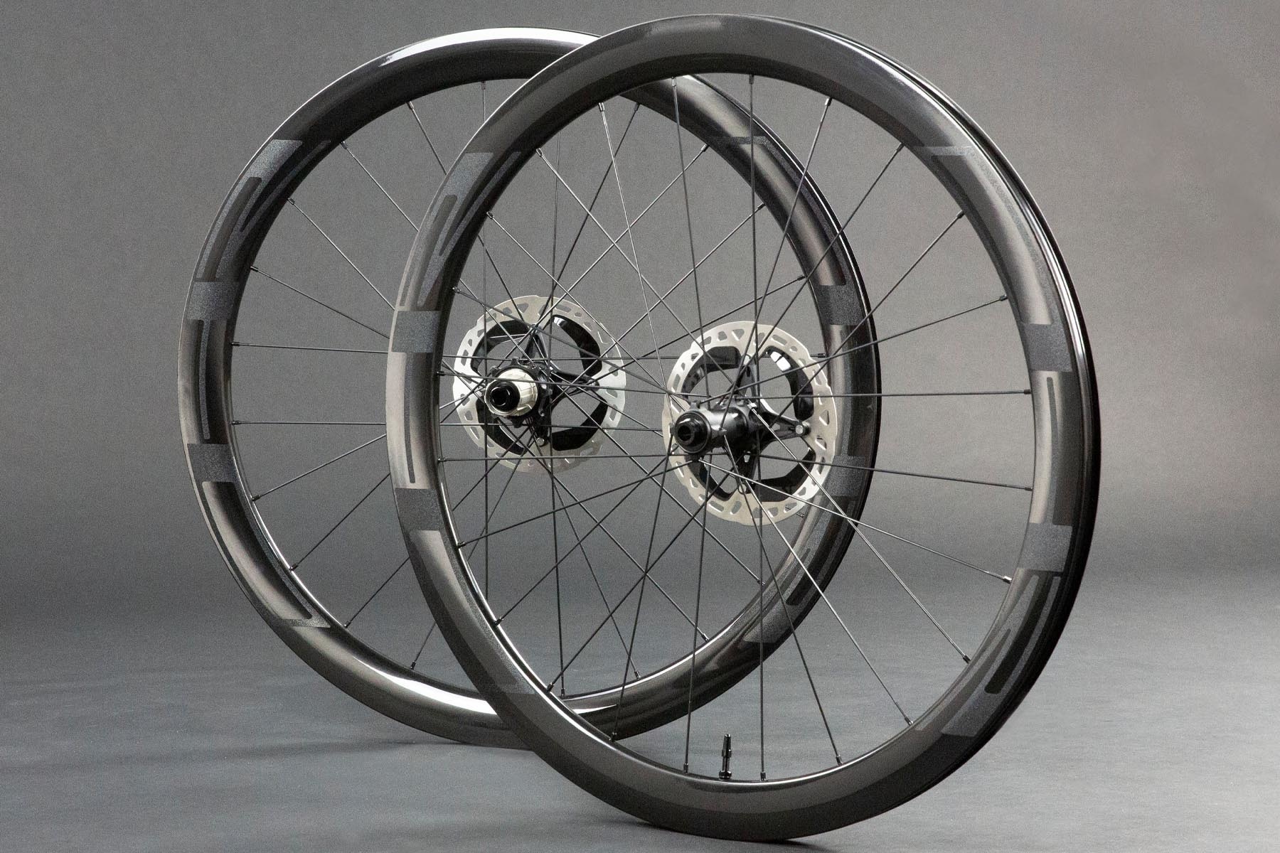 R45 Road Wheelset