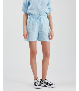 Moves by Minimum Damia short light blue