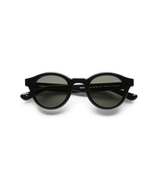 James AY Noble black