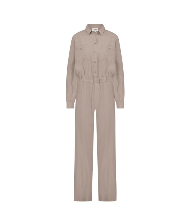 Club L'avenir Avi jumpsuit sand