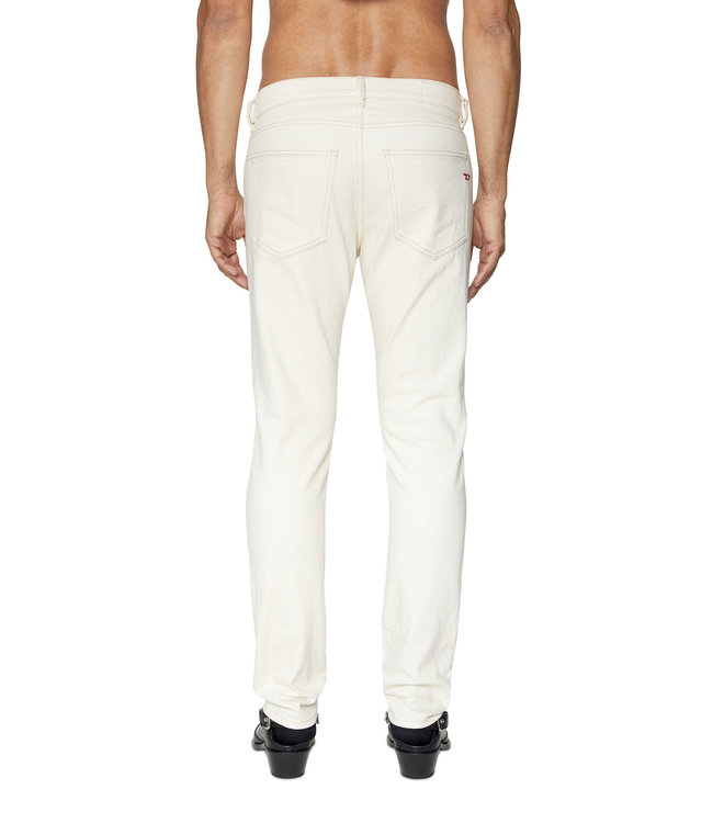 Diesel 2019 D Strukt 09B94