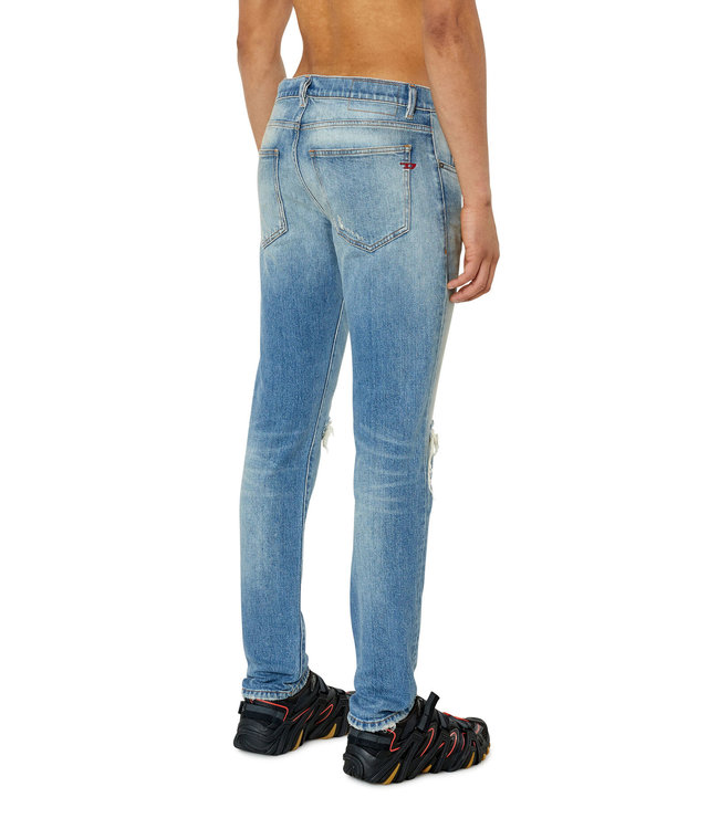 Diesel 2019 D Strukt 007P3