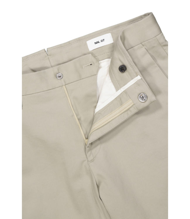 NN.07 Theo pant light green