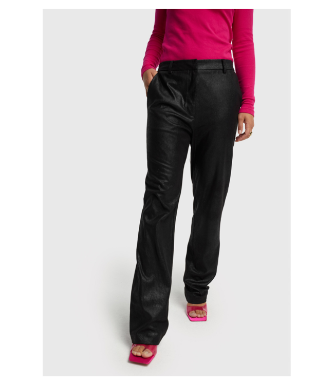 Alix the Label Foil printed broek black – Moderne broek met strakke pasvorm