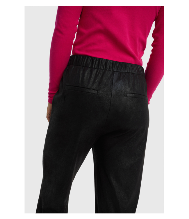 Alix the Label Foil printed pant black – Modern pants with sleek fit