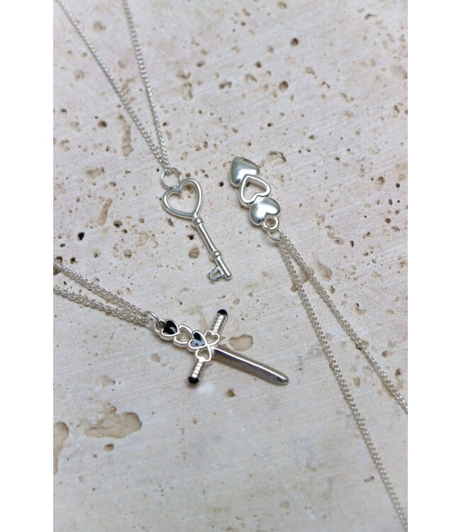 Label Kiki Open heart necklace silver KSK1322-SILVER