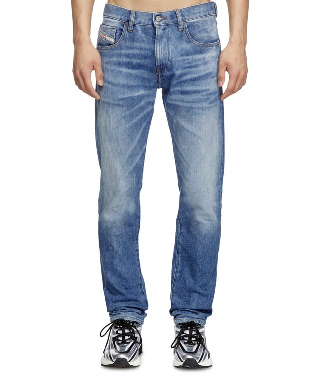 Diesel 2019 d strukt 09L19 A03558-09L19-01