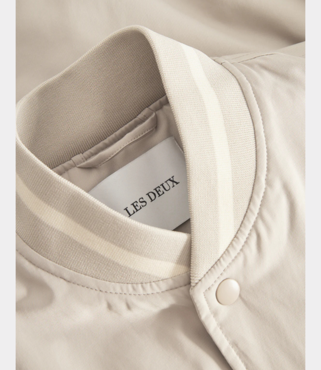 Les Deux Tech Varsity Jacket light sand LDM610187-815815