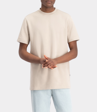 Law of the Sea Outcrop basic tee feather grey