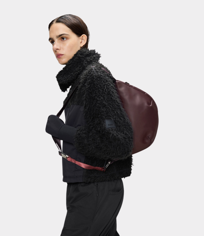 Rains Valera Shoulder Bag W3 Depth