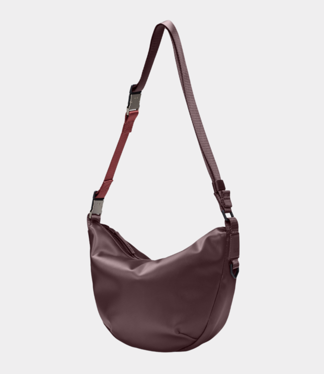 Rains Valera Shoulder Bag W3 Depth