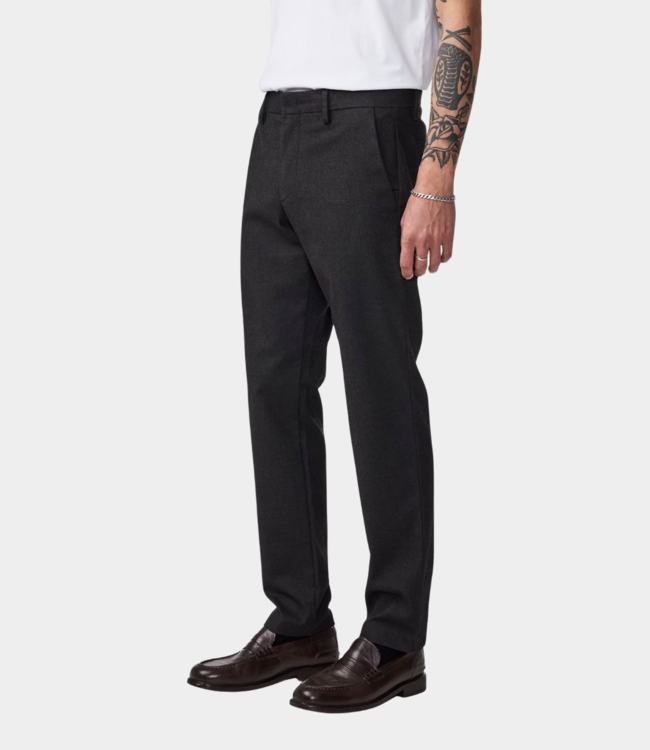 NN.07 theo pant 1067 black multi