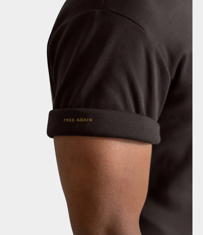 Club 24 Freedom fit T-shirt in chocolate voor casual gebruik