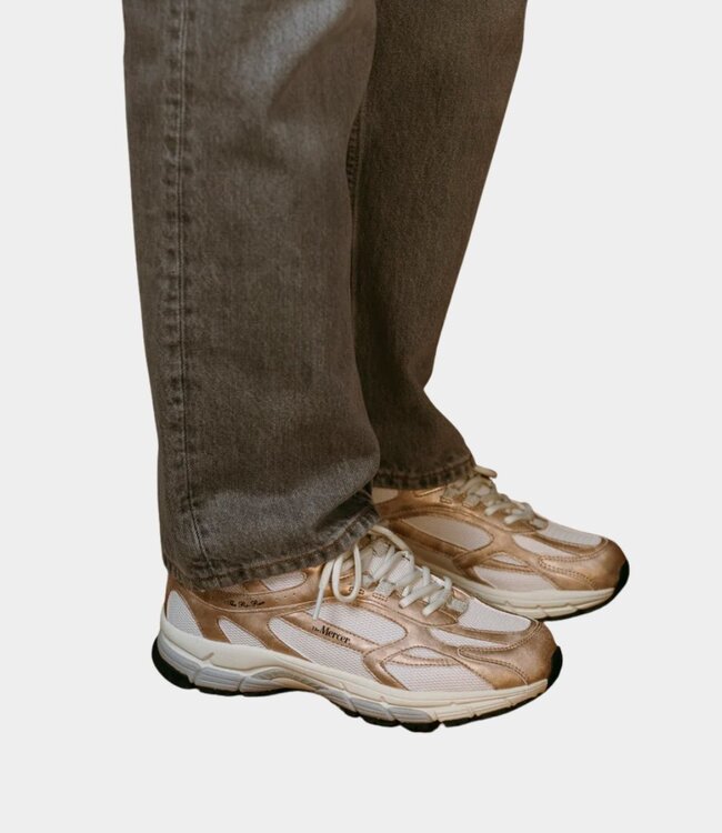 Mercer Re-Run Sneakers Metallic Pink – Stylish Sporty Design