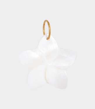 Label Kiki White flower charm gold