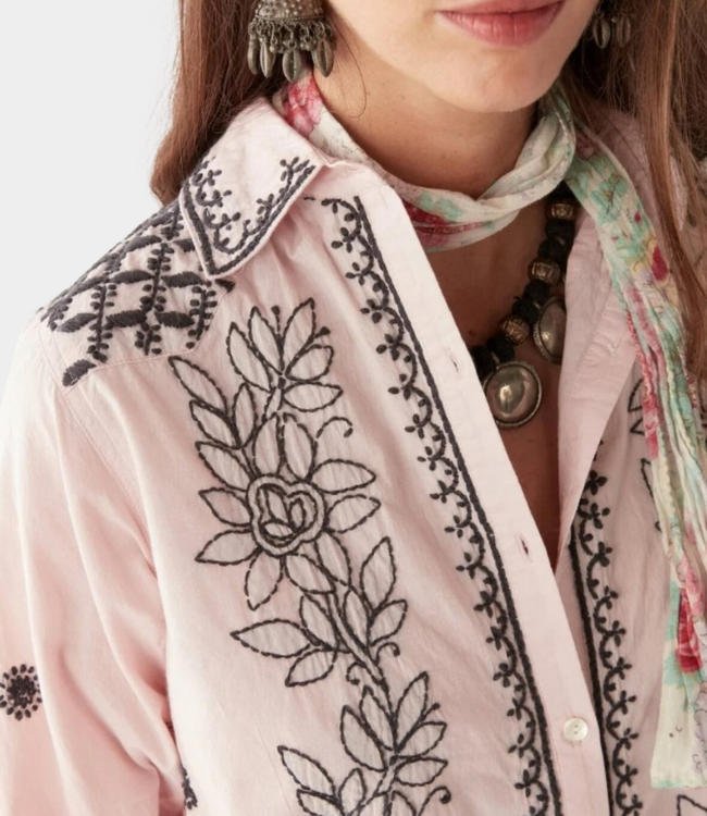 Maison Hotel Lucknow ganges blouse software pink