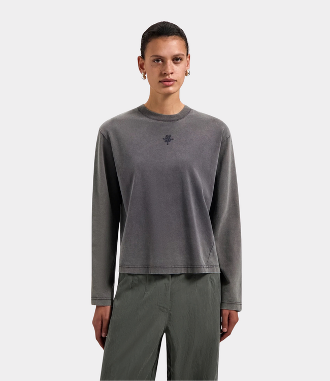 Olaf Monogram washed tee charcoal