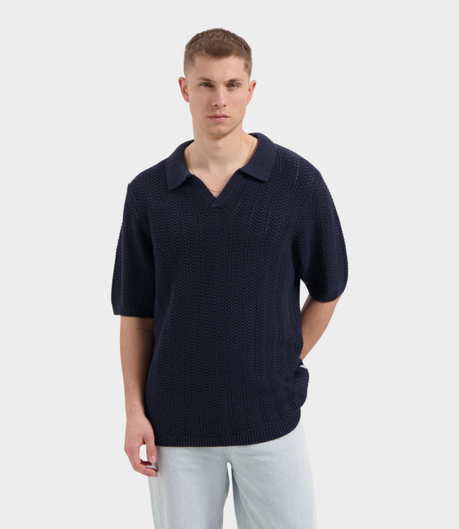 Law of the Sea Whisper structure polo sky captain