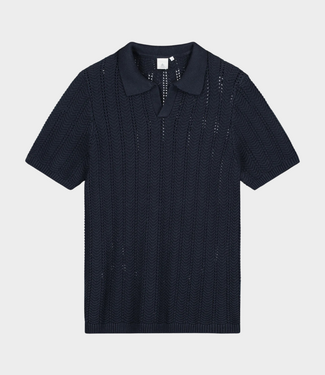 Law of the Sea Whisper structure polo sky captain