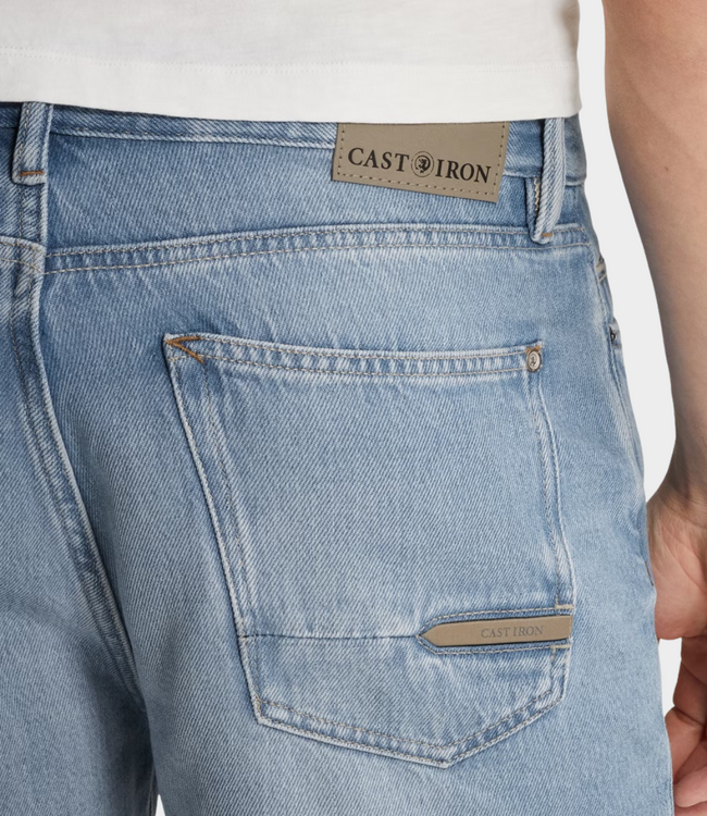 Cast Iron Steeper short ligt bleach blue