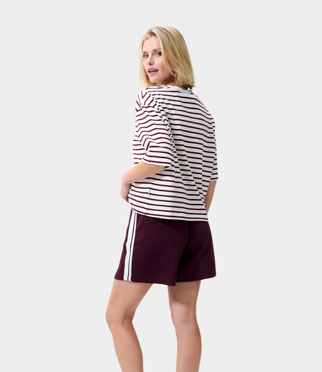 Catwalk Junkie Loose fit striped tshirt winetasting
