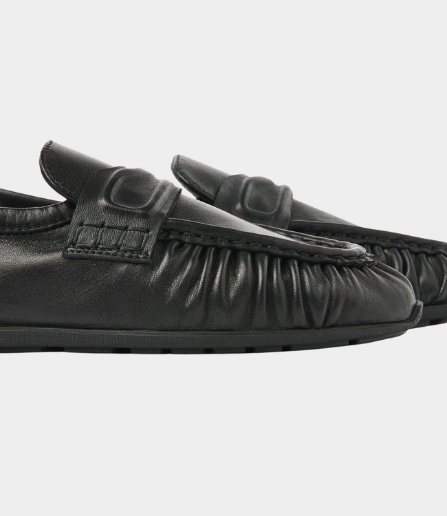 Nubikk Riley Mio Black Leather – Minimal leather loafers with lightweight sole | Newstyle