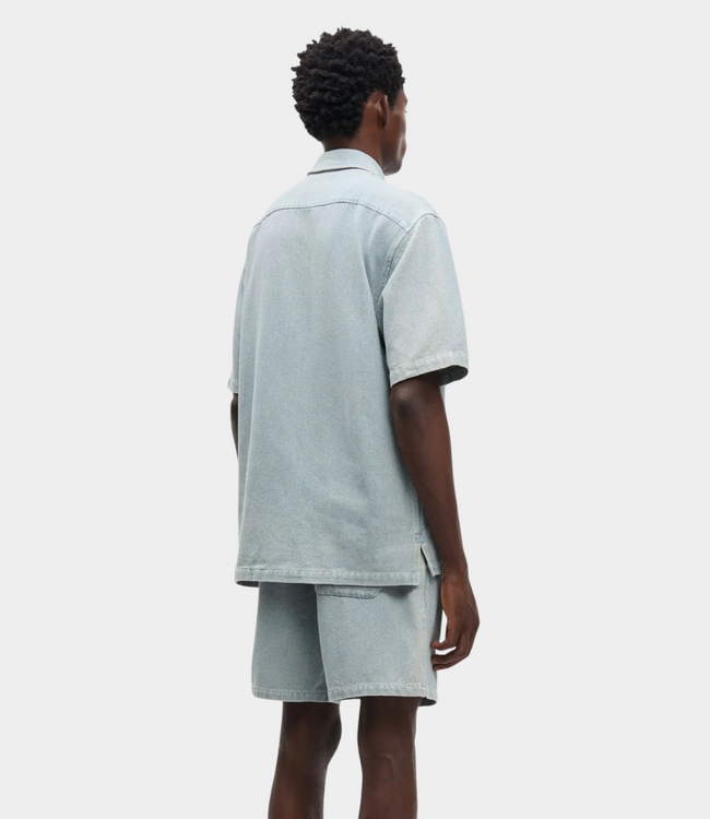 Samsoe Samsoe Saayo shirt light denim – lichtgewicht heren overhemd van denim met relaxte pasvorm