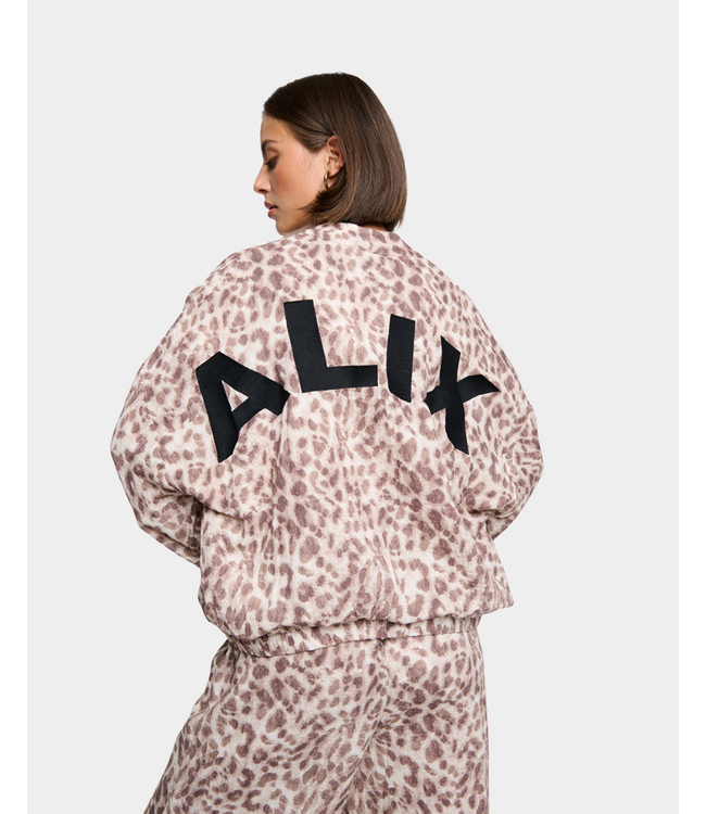 Alix the Label Sporty animal jacket animal – comfortabele dames jas met opvallende animal print en moderne sportieve pasvorm