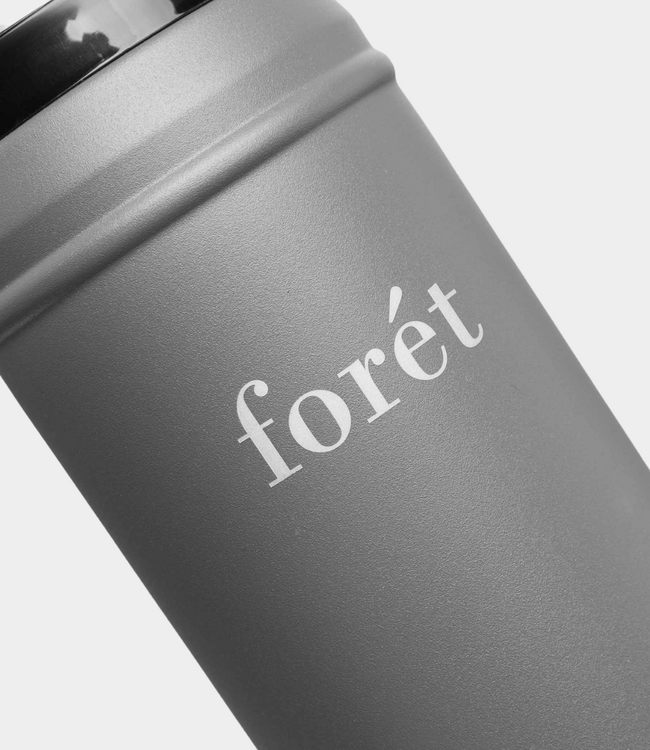 Foret X Stanley Bottle 0,75L Charcoal – Premium Thermosfles in Donkergrijs