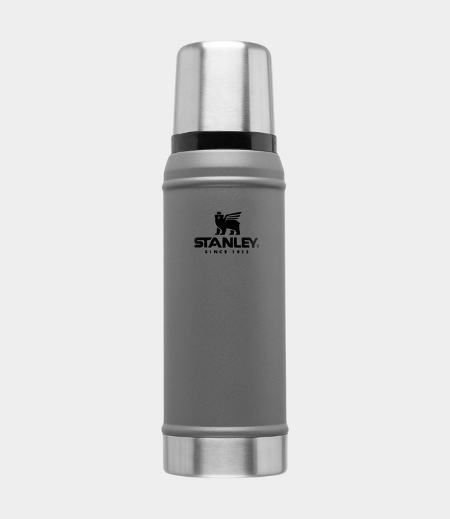 Foret X Stanley Bottle 0,75L Charcoal – Premium Thermosfles in Donkergrijs