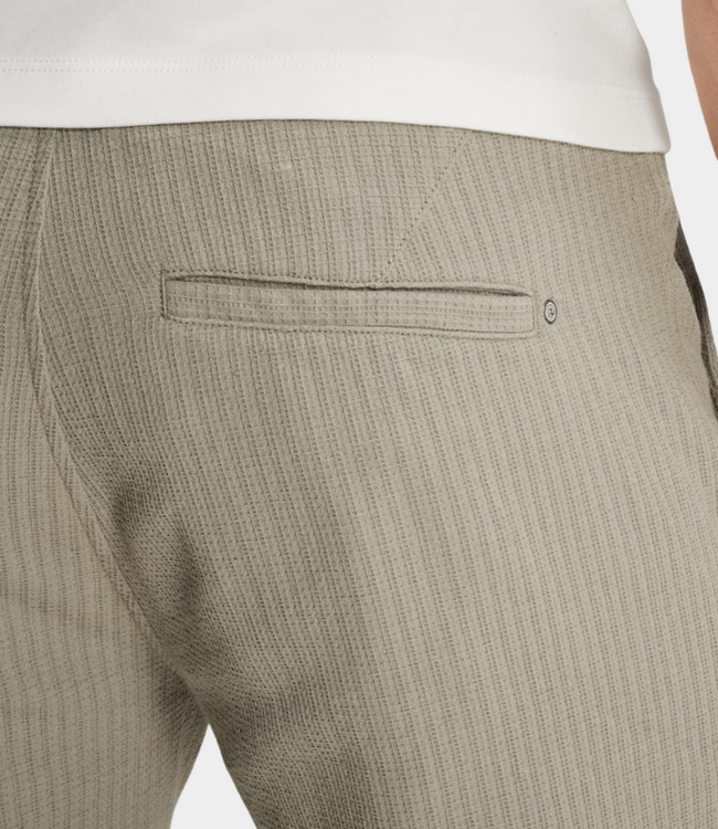 Cast Iron Chino short structure vetiver