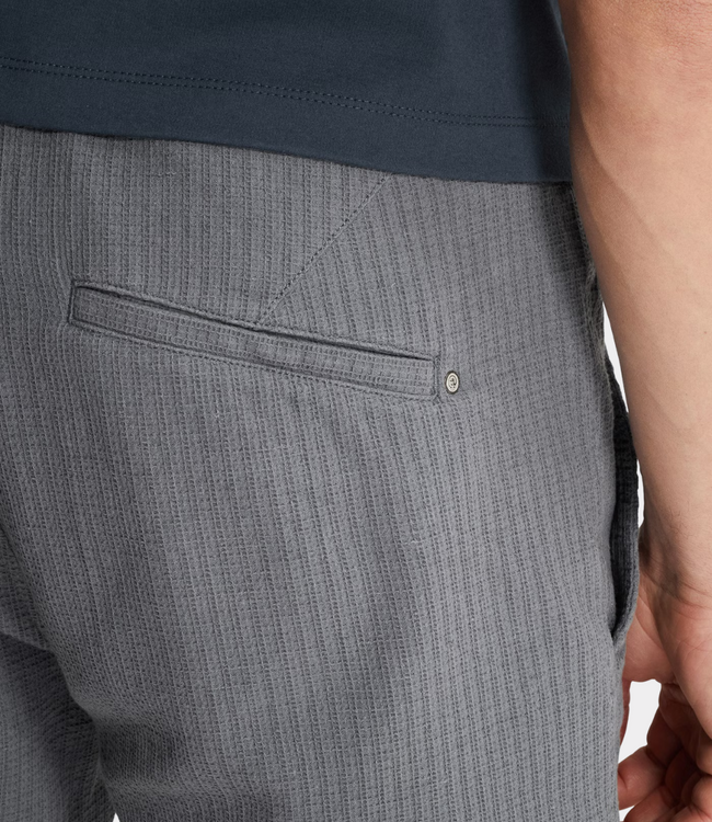 Cast Iron Chino short structure turbulence