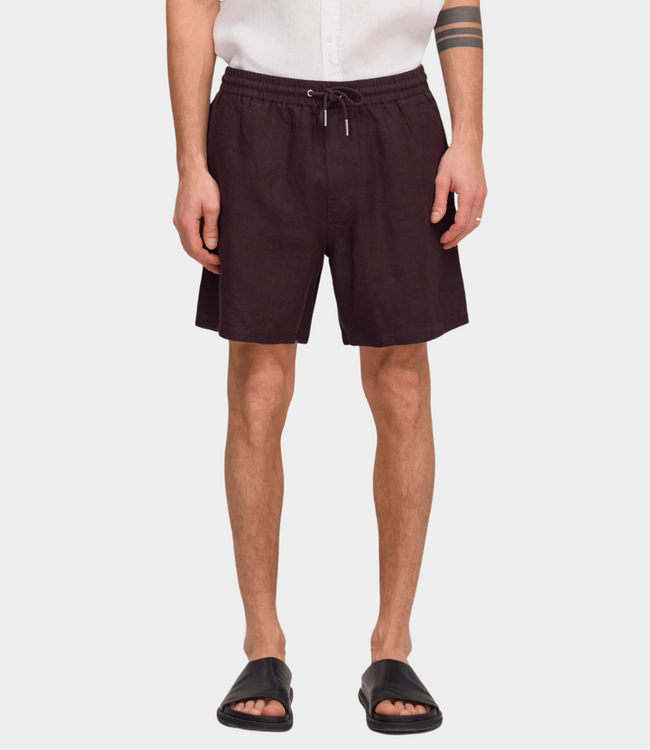 NN.07 Gregor shorts dusky port – comfortable men’s shorts with a modern fit and stylish summer look