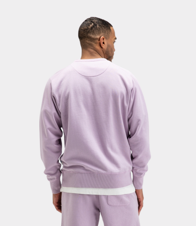 Butcher of Blue Ben art crew lt. violet purple – comfortabele heren sweater met artistieke uitstraling en moderne casual pasvorm