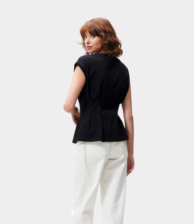 Catwalk Junkie Tee with waist pleats black – stylish women’s T-shirt with waist pleats and modern feminine fit