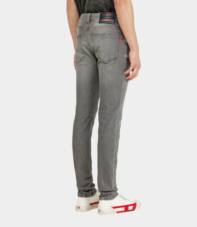 Diesel 2019 d strukt jeans 0kbbl