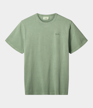 Foret oak pigment dye t-shirt green oxide