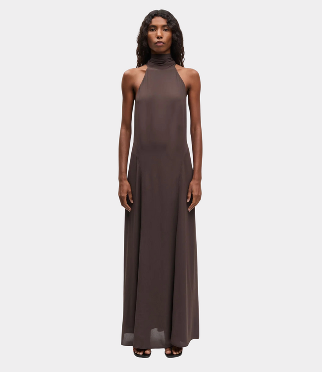 Samsoe Samsoe Saniva dress mulch – elegante maxi dames jurk met halternek en moderne minimalistische uitstraling
