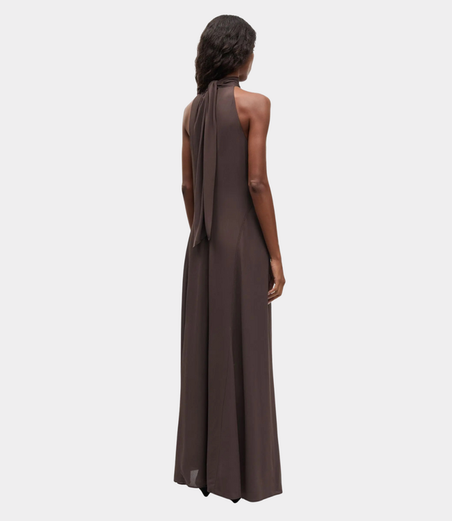 Samsoe Samsoe Saniva dress mulch – elegante maxi dames jurk met halternek en moderne minimalistische uitstraling
