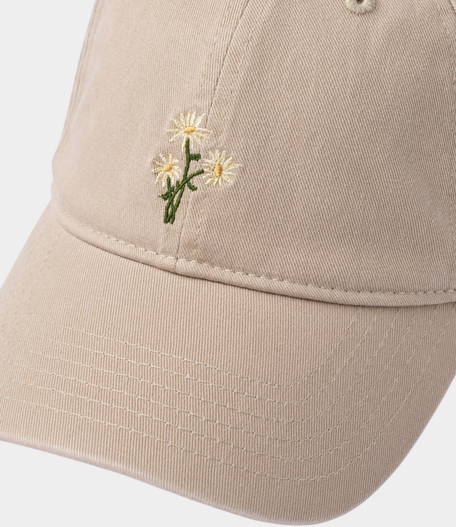 Foret Bellis washed cap khaki – premium heren cap van biologisch katoen met daisy embroidery en vintage washed uitstraling