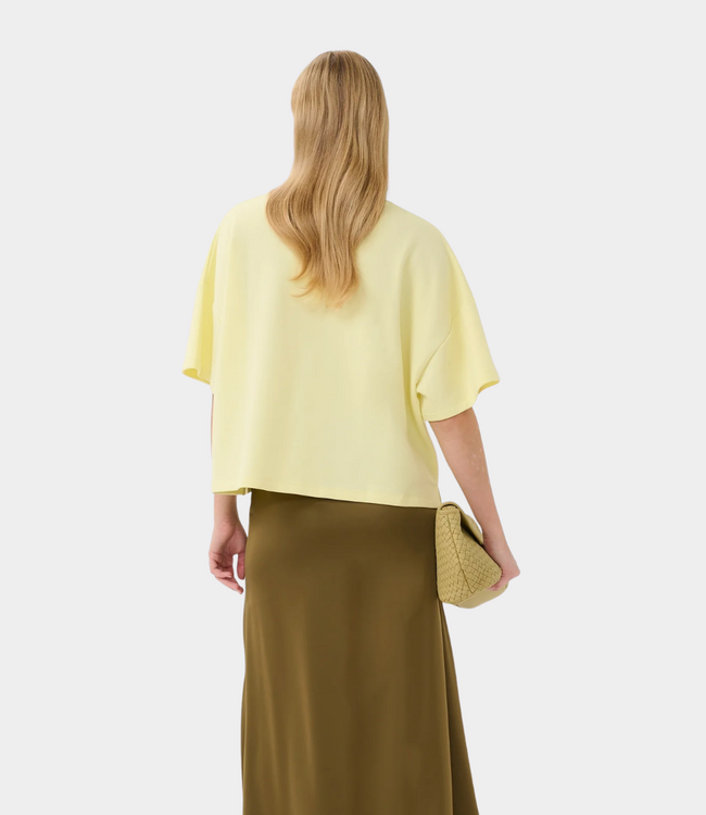Gestuz GZgilsa sweat tee wax yellow – oversized dames T-shirt met sweatkwaliteit, dropped shoulders en moderne Scandinavische uitstraling