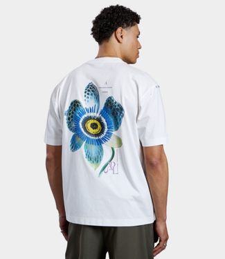 Aeden Luceris Tee off white