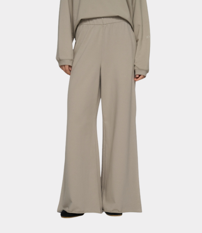 10Days silent chique wide jogger fog
