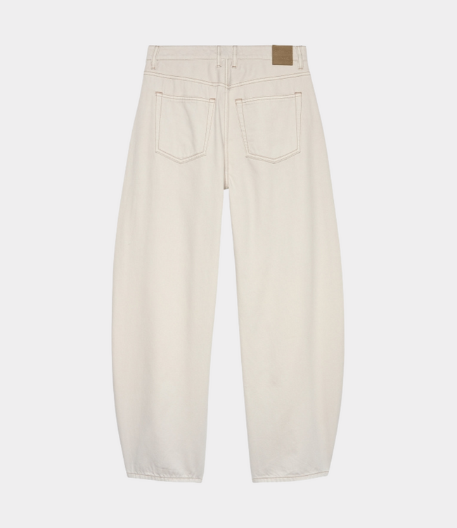 Catwalk Junkie cropped barrel fit jeans cream