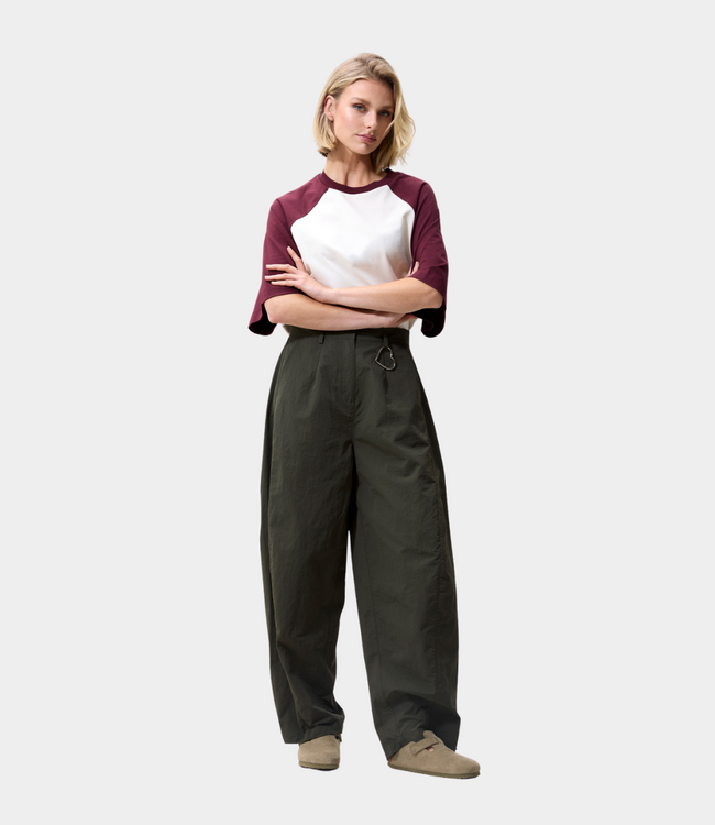 Catwalk Junkie Catwalk Junkie barrel shaped trousers mountain view 2603023000-891